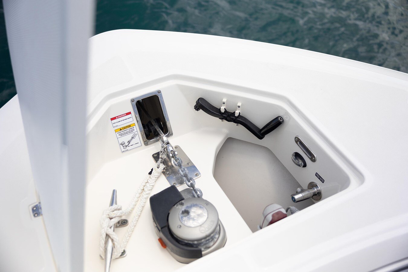 2023-boston-whaler-38-1dff2f