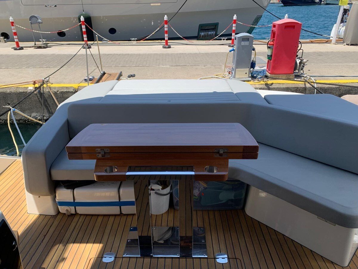 2023-cranchi-51-11-db9850