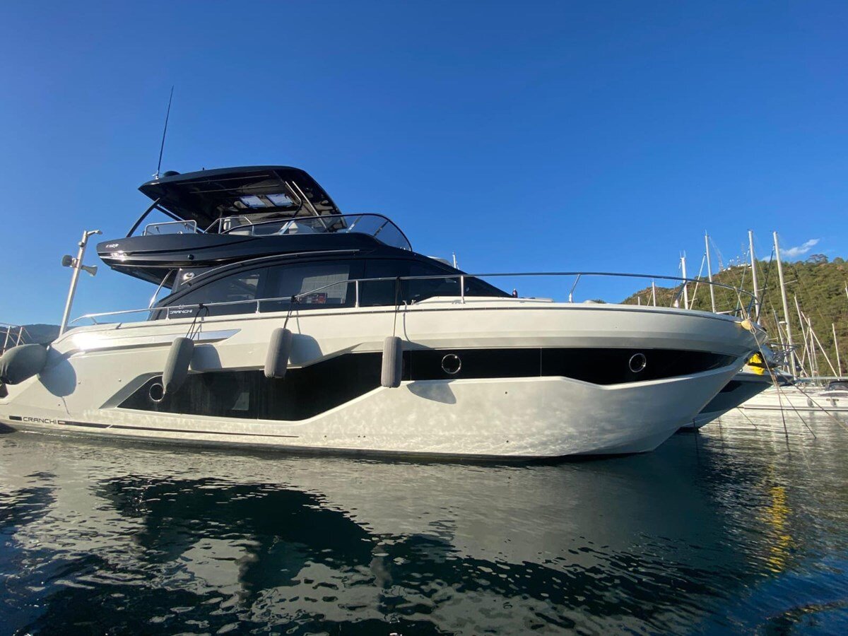 2023-cranchi-51-11-db9850