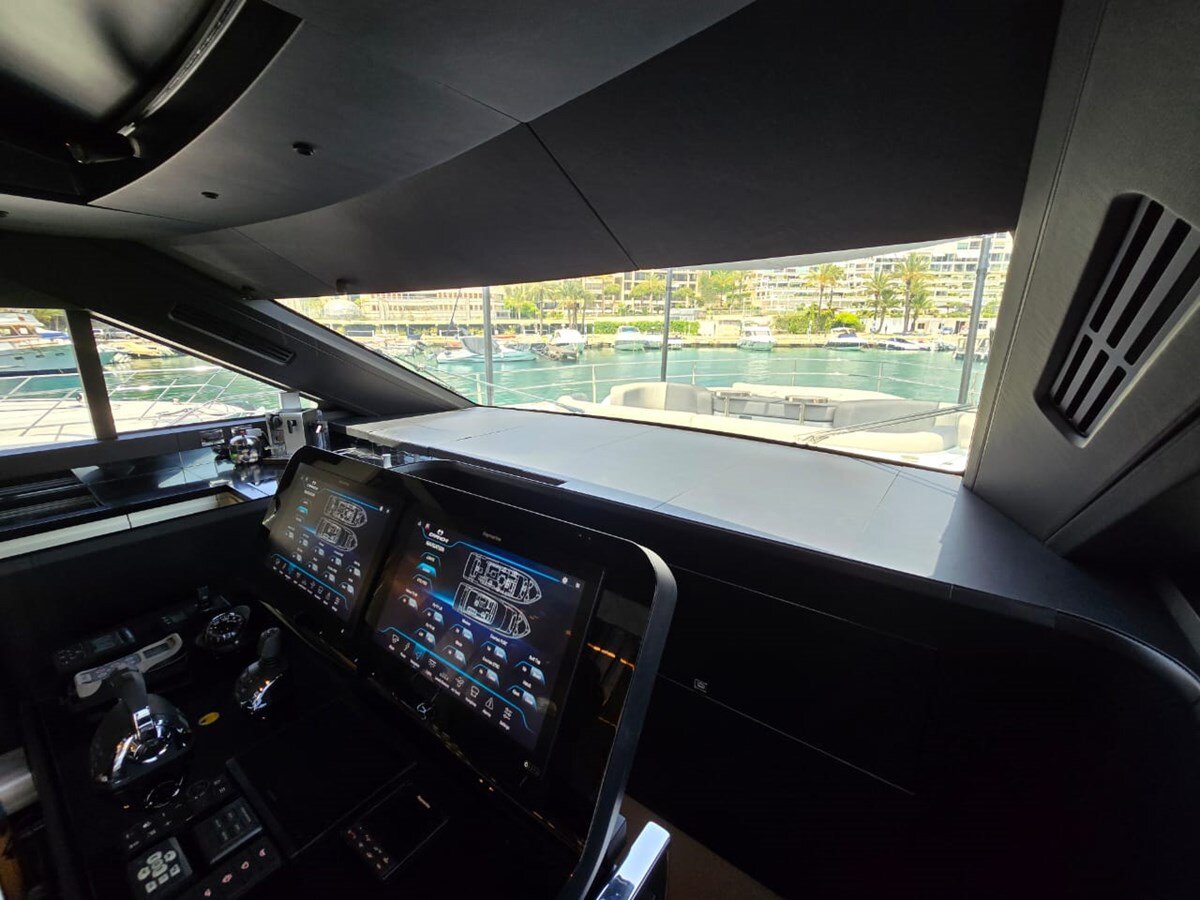 2023-cranchi-68-3-13a146