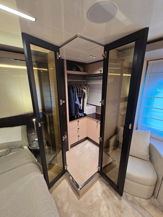 2023-cranchi-68-3-13a146