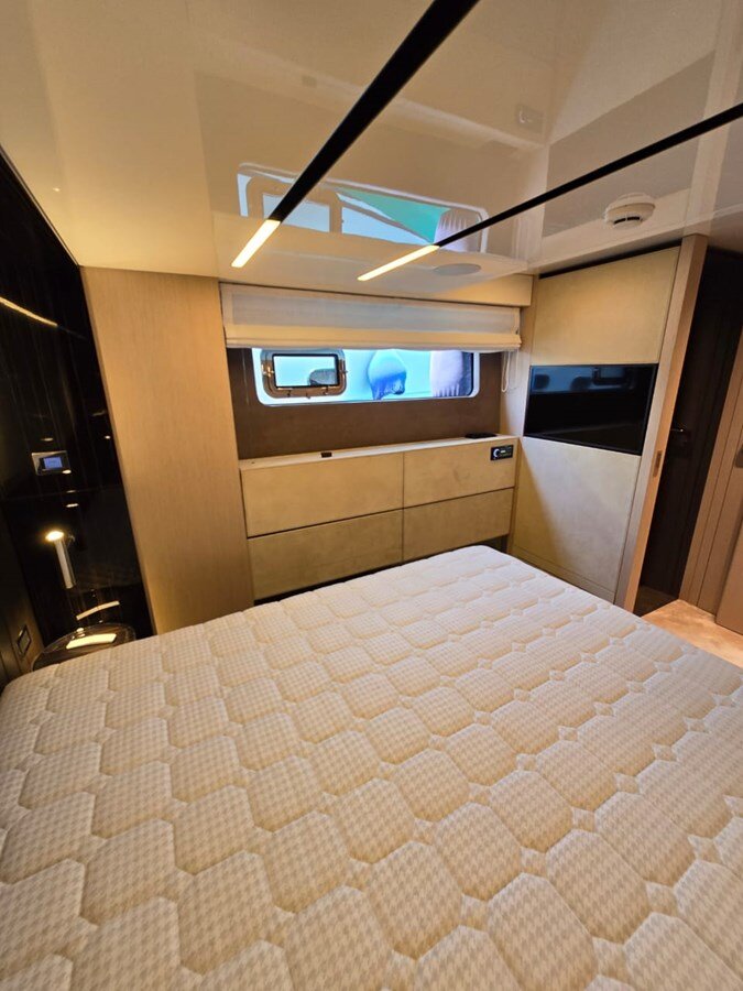 2023-cranchi-68-3-13a146