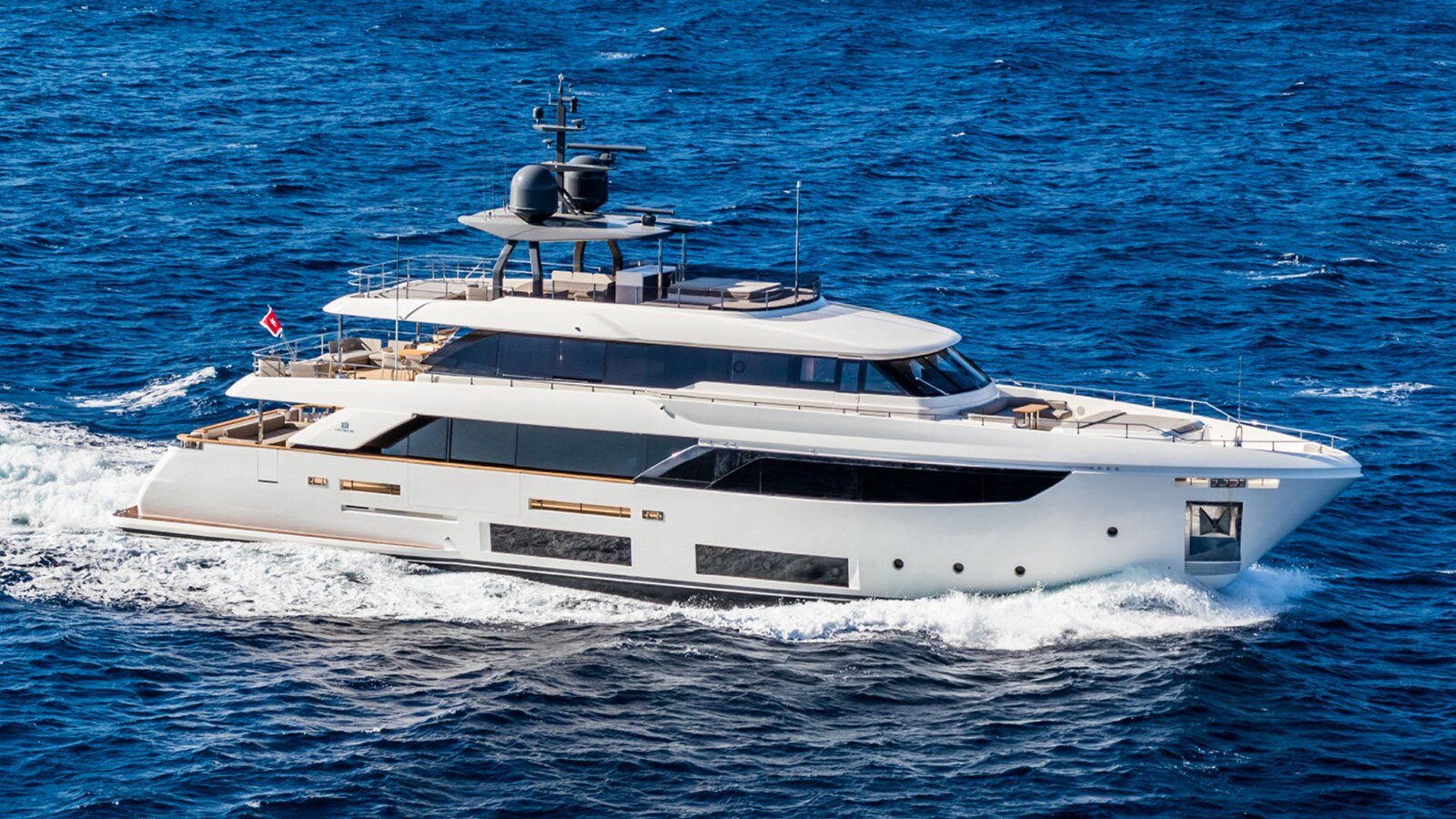 2023-customline-107-9-e8f025