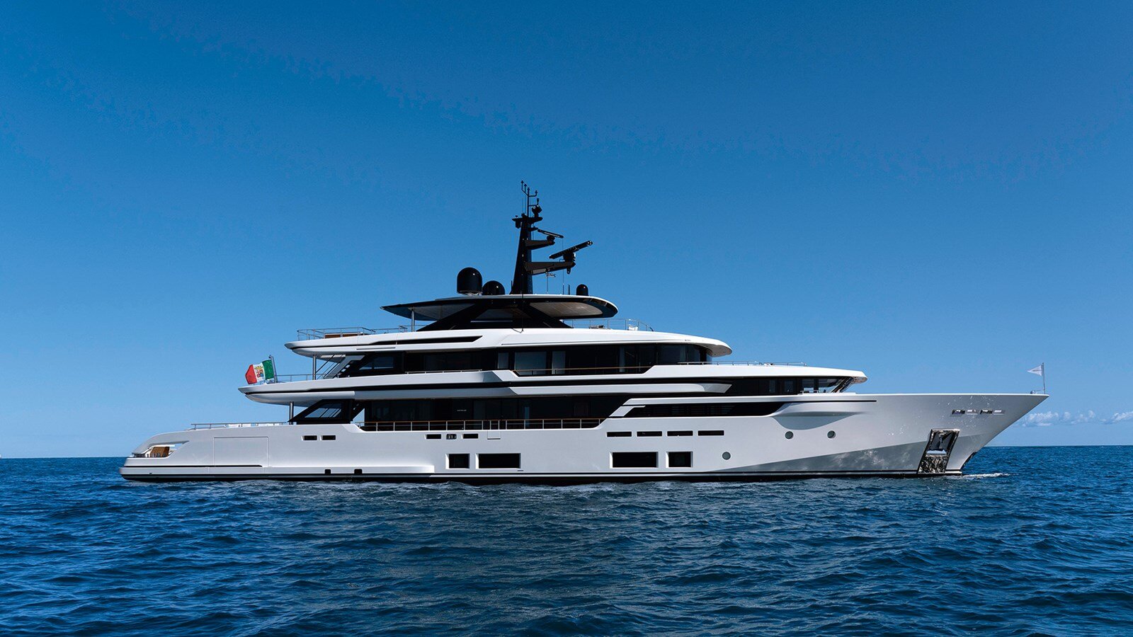 2023-customline-107-9-e8f025