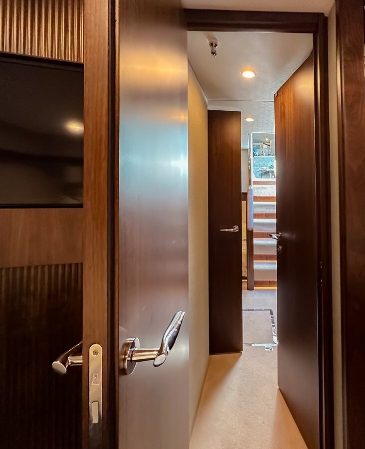 2023-fairline-65-4-9a3279