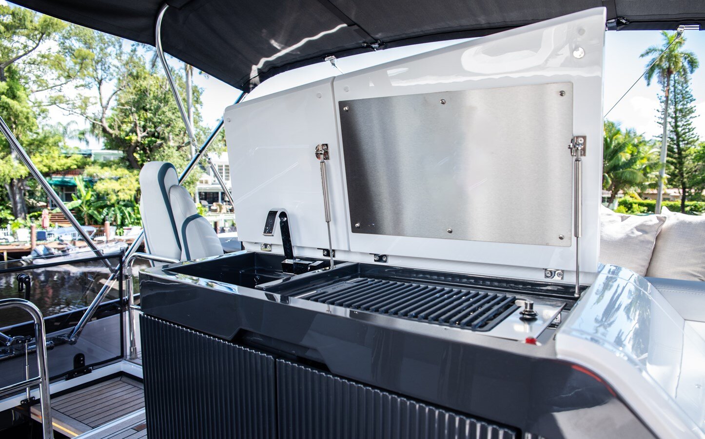 2023-fairline-65-4-9a3279