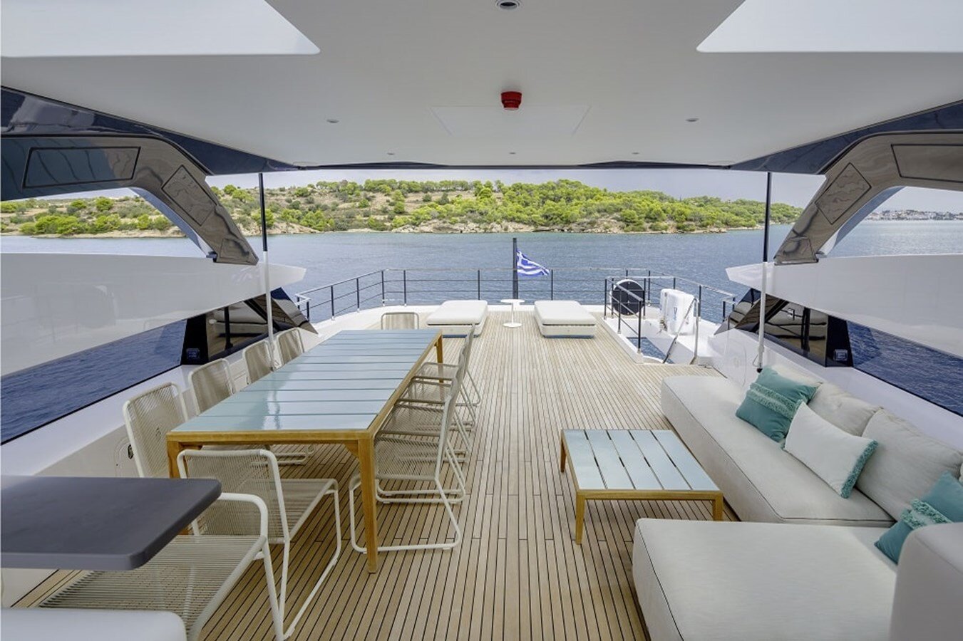 2023-ferretti-custom-line-107-9-7d00ae