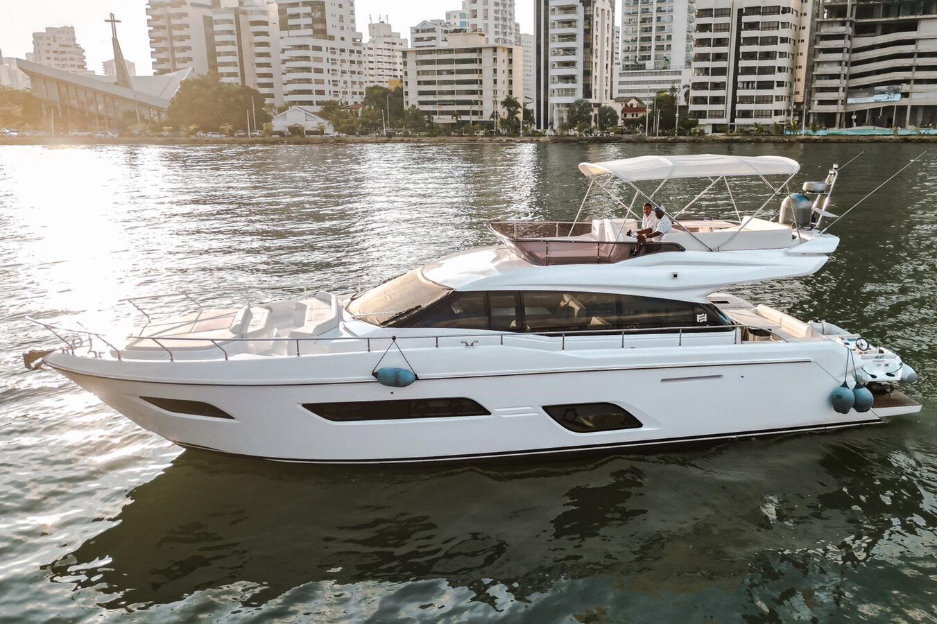 2023-ferretti-yachts-55-e6314a