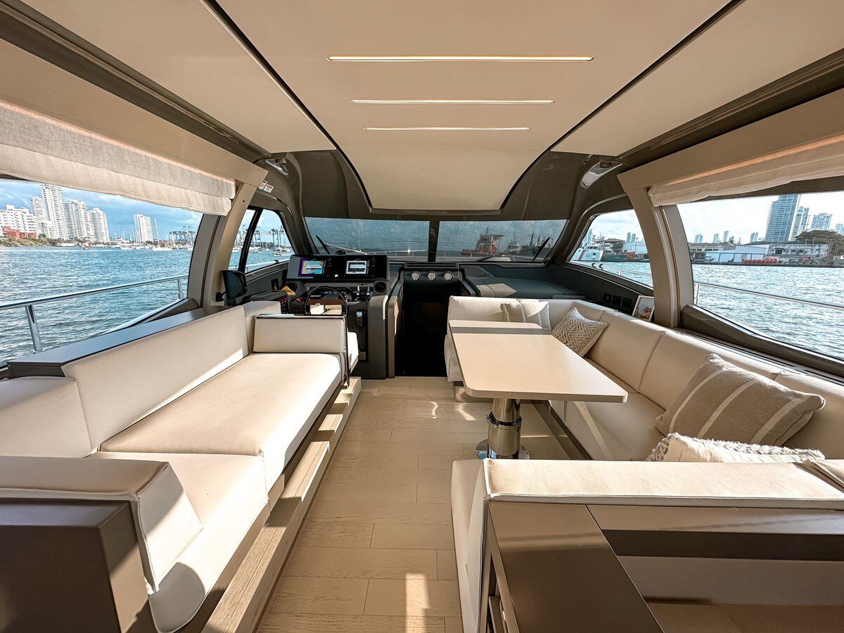 2023-ferretti-yachts-55-e6314a