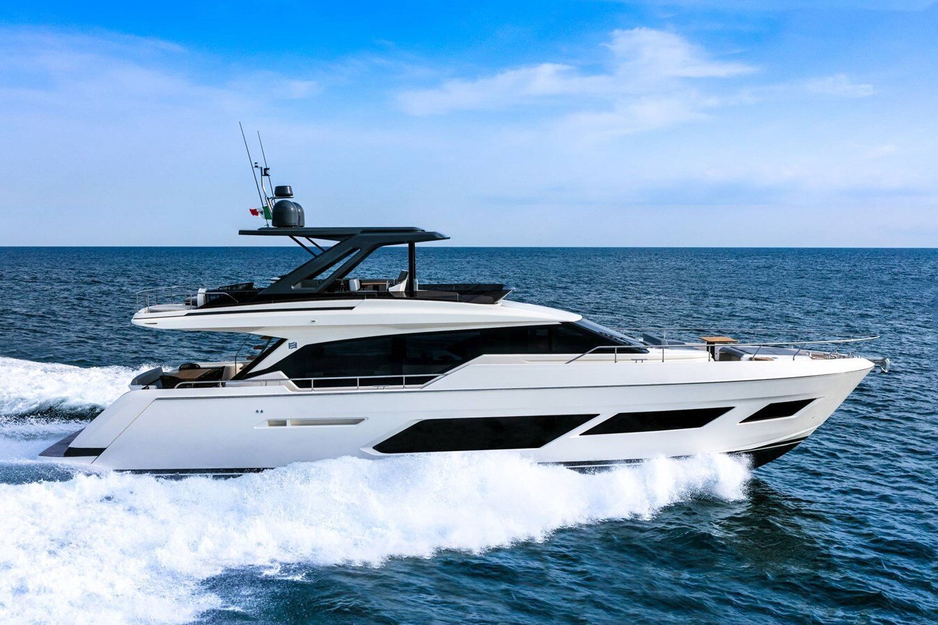 2023-ferretti-yachts-73-2-ce937e