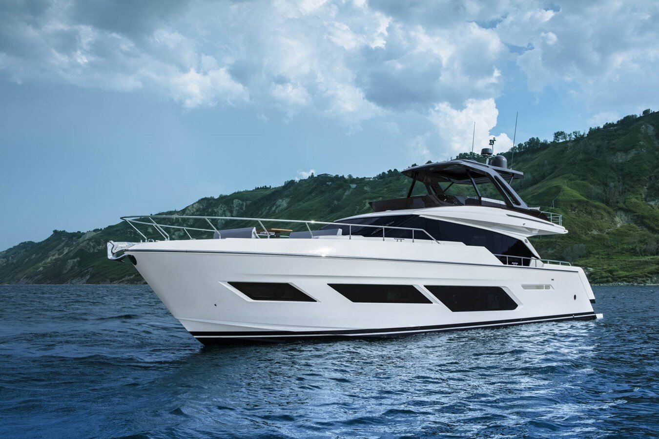 2023-ferretti-yachts-73-2-ce937e