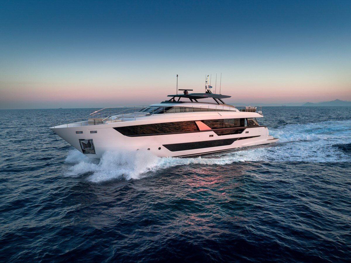 2023-ferretti-yachts-98-11-5cb00e