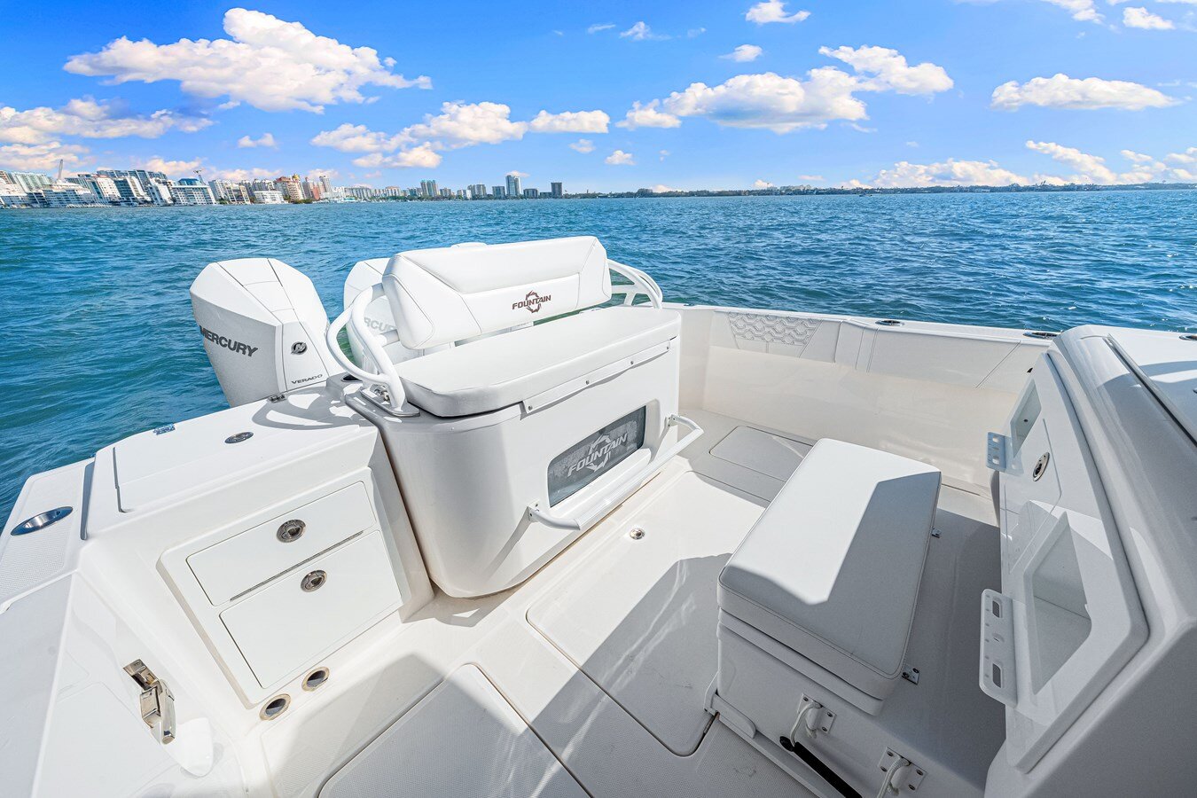 2023-fountain-32-cac4fe