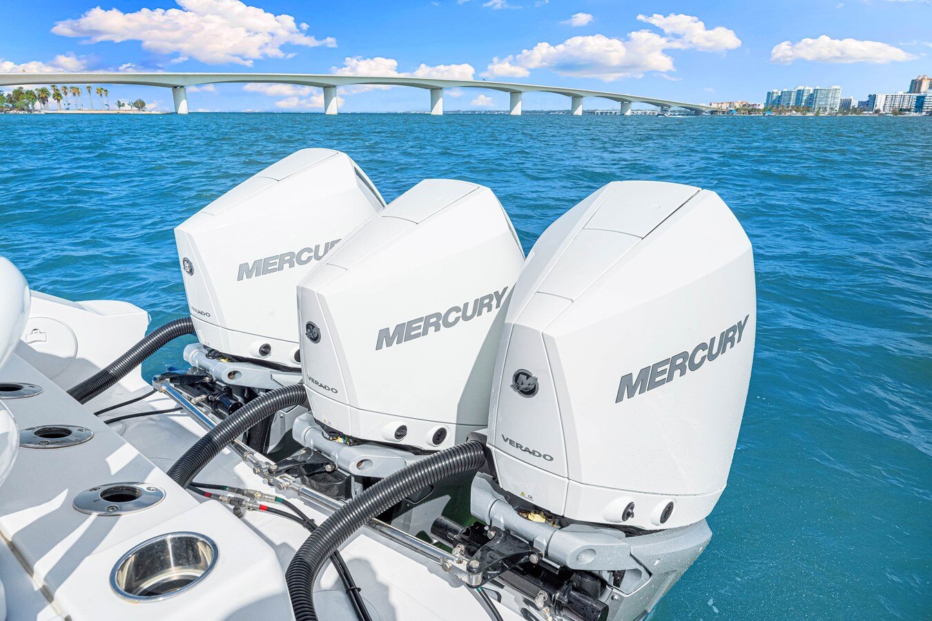 2023-fountain-32-cac4fe