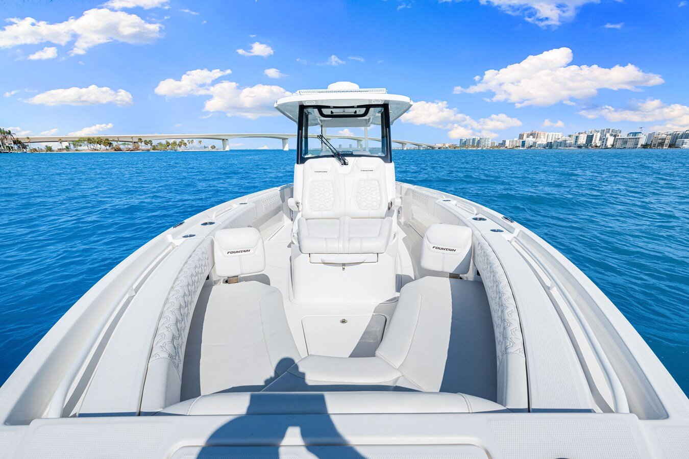 2023-fountain-32-cac4fe