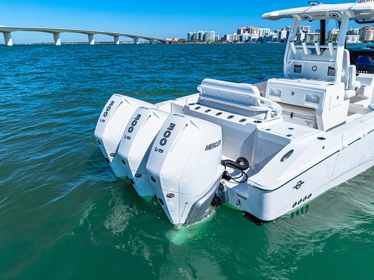 2023-fountain-32-cac4fe