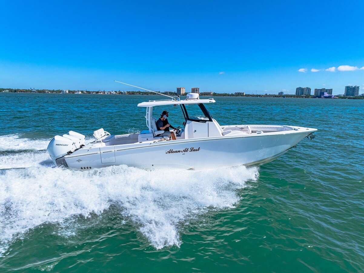 2023-fountain-32-cac4fe