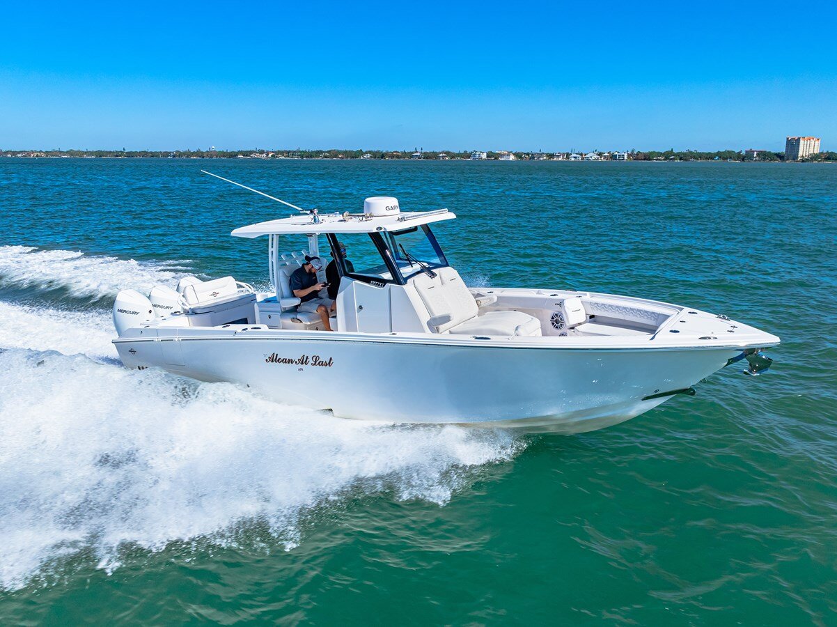 2023-fountain-32-cac4fe