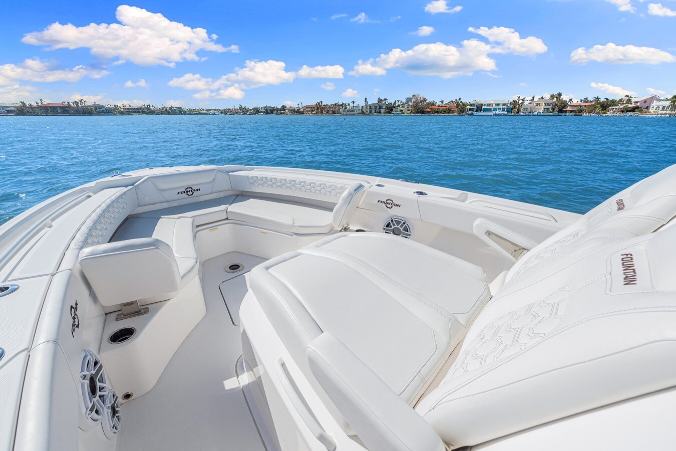 2023-fountain-32-cac4fe