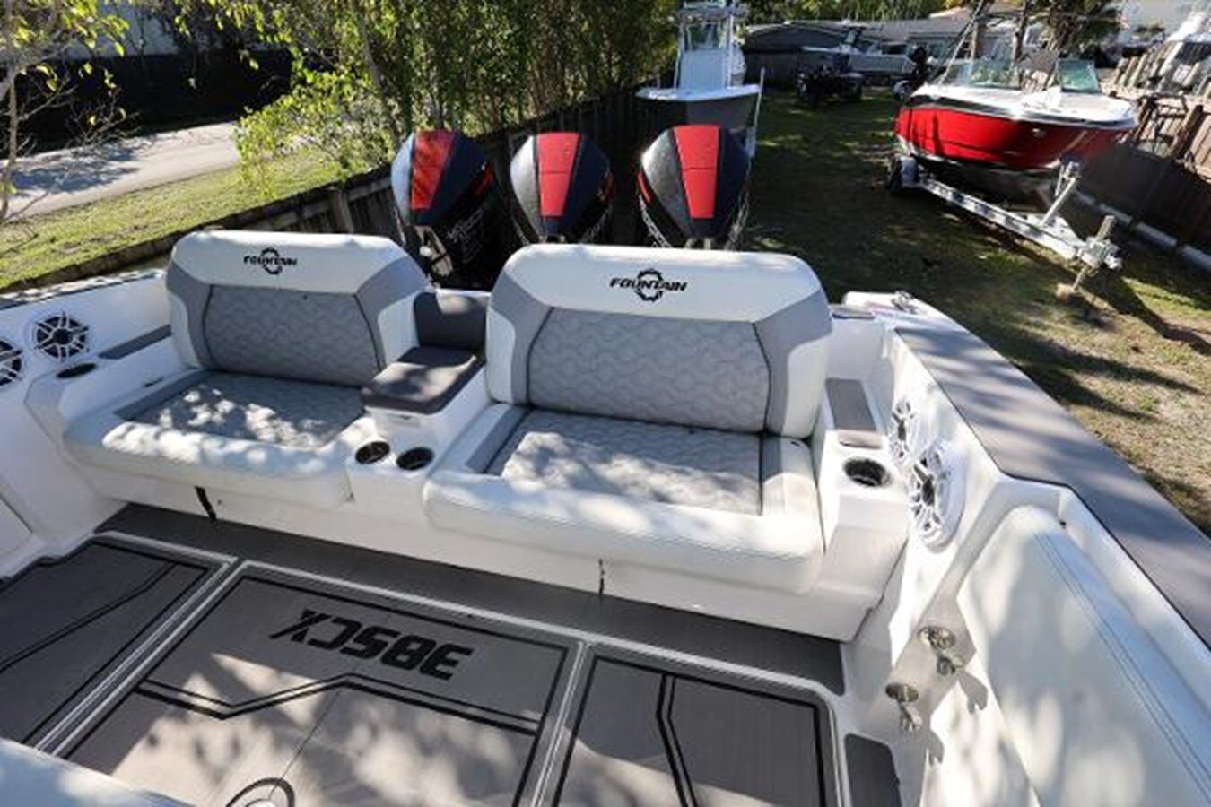 2023-fountain-38-4-bd5ba2