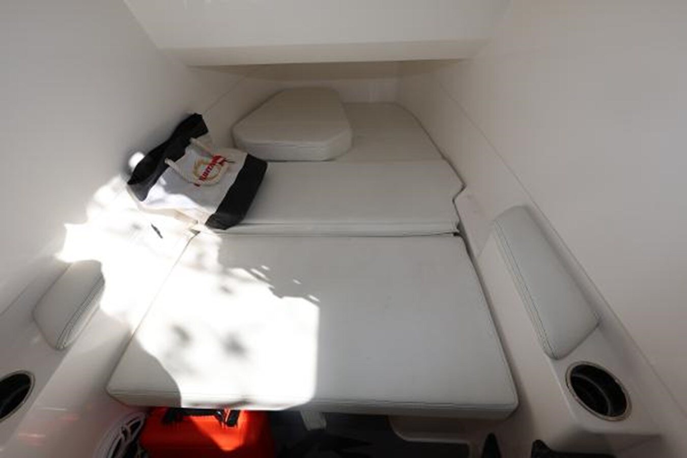 2023-fountain-38-4-bd5ba2