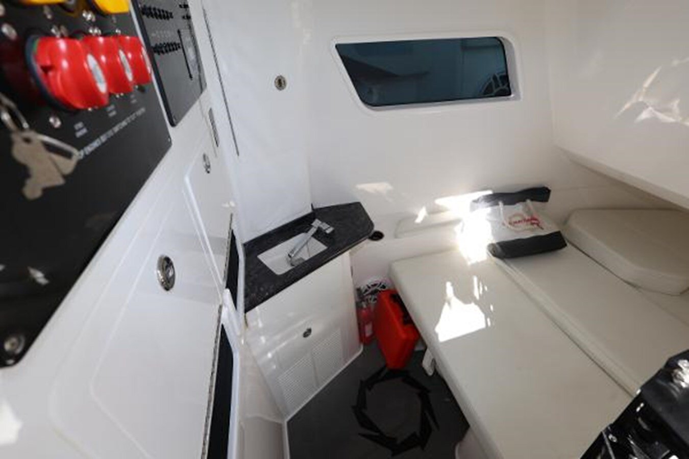 2023-fountain-38-4-bd5ba2