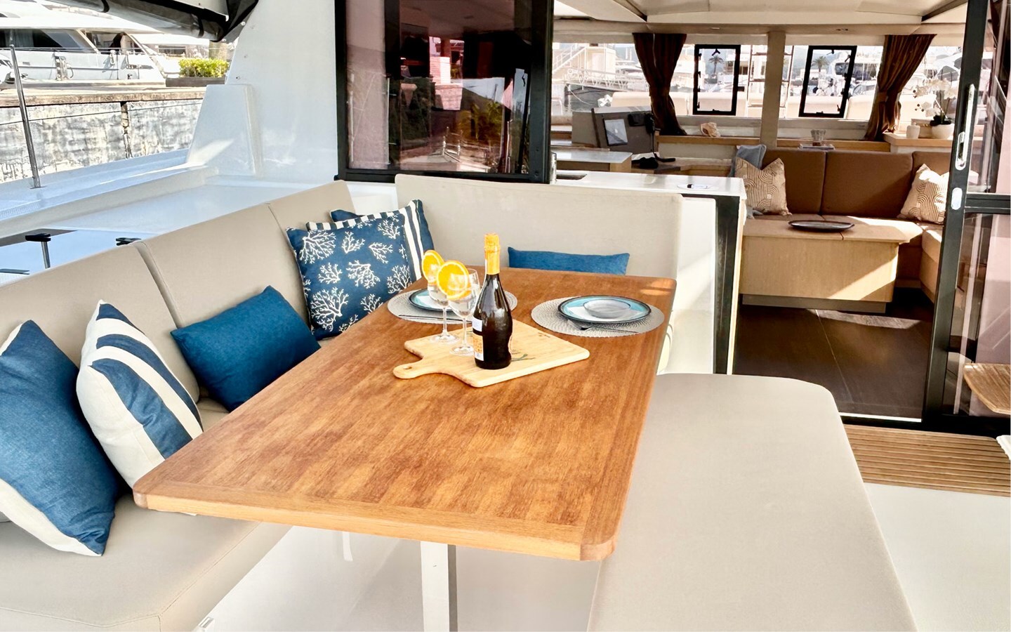 2023-fountaine-pajot-41-4-311e7b