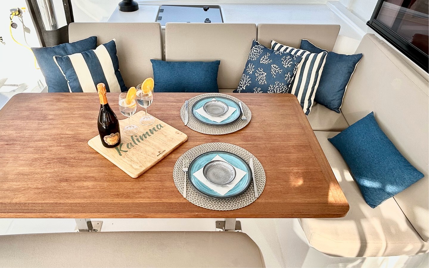 2023-fountaine-pajot-41-4-311e7b