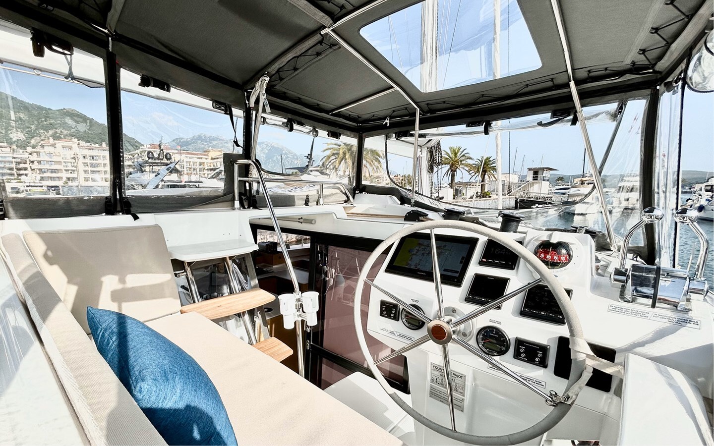 2023-fountaine-pajot-41-4-311e7b