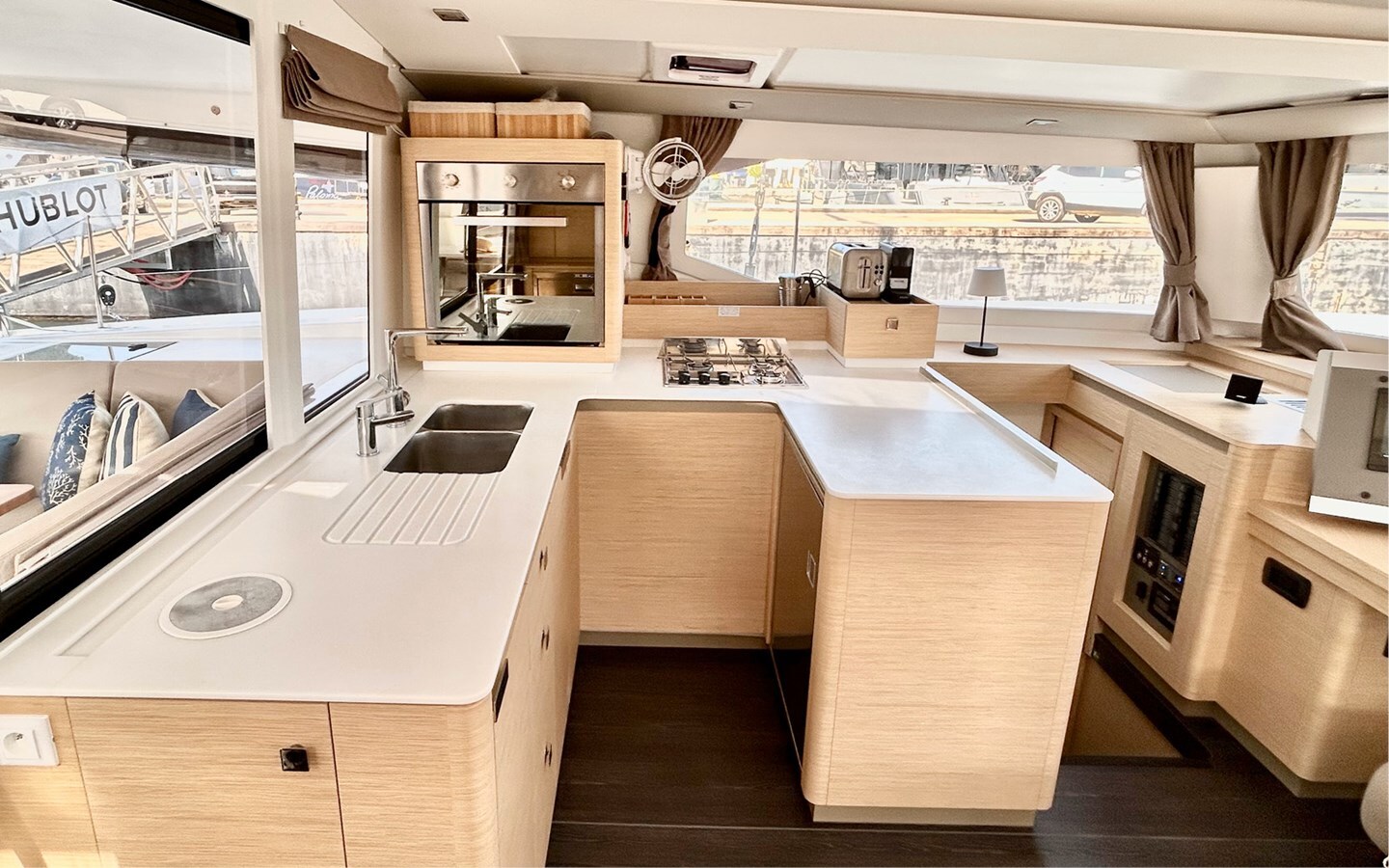 2023-fountaine-pajot-41-4-311e7b