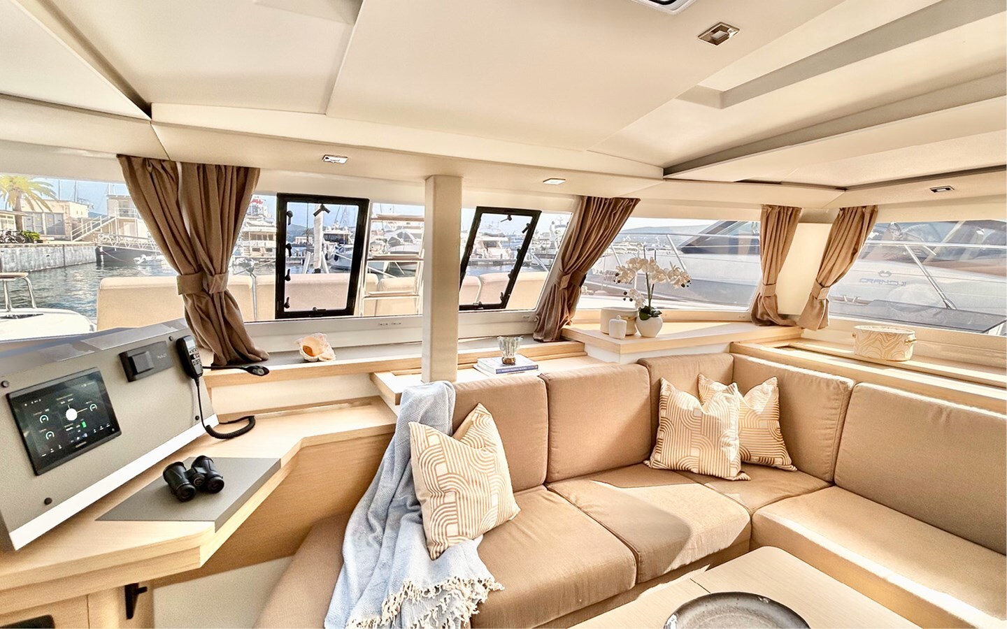 2023-fountaine-pajot-41-4-311e7b