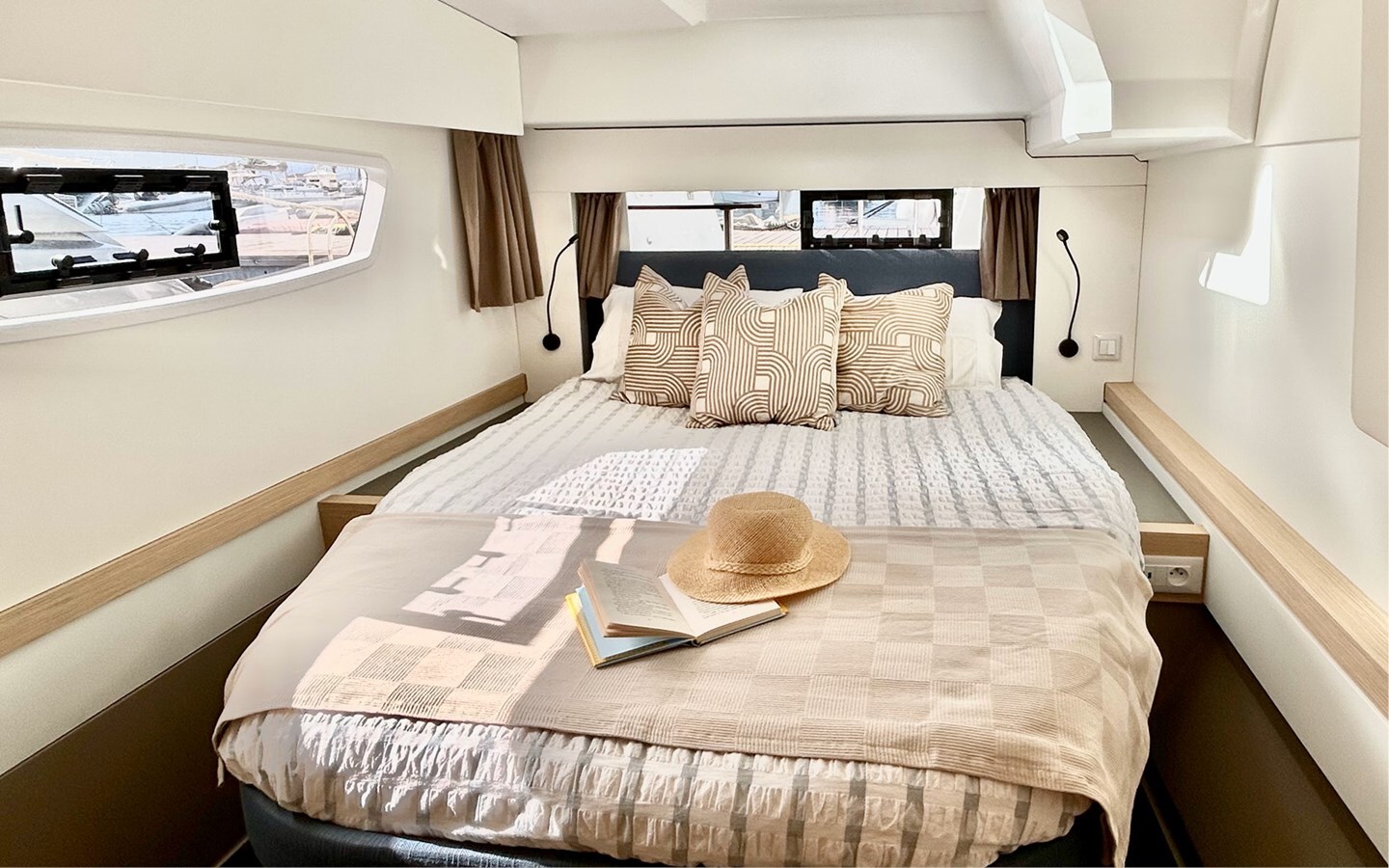 2023-fountaine-pajot-41-4-311e7b