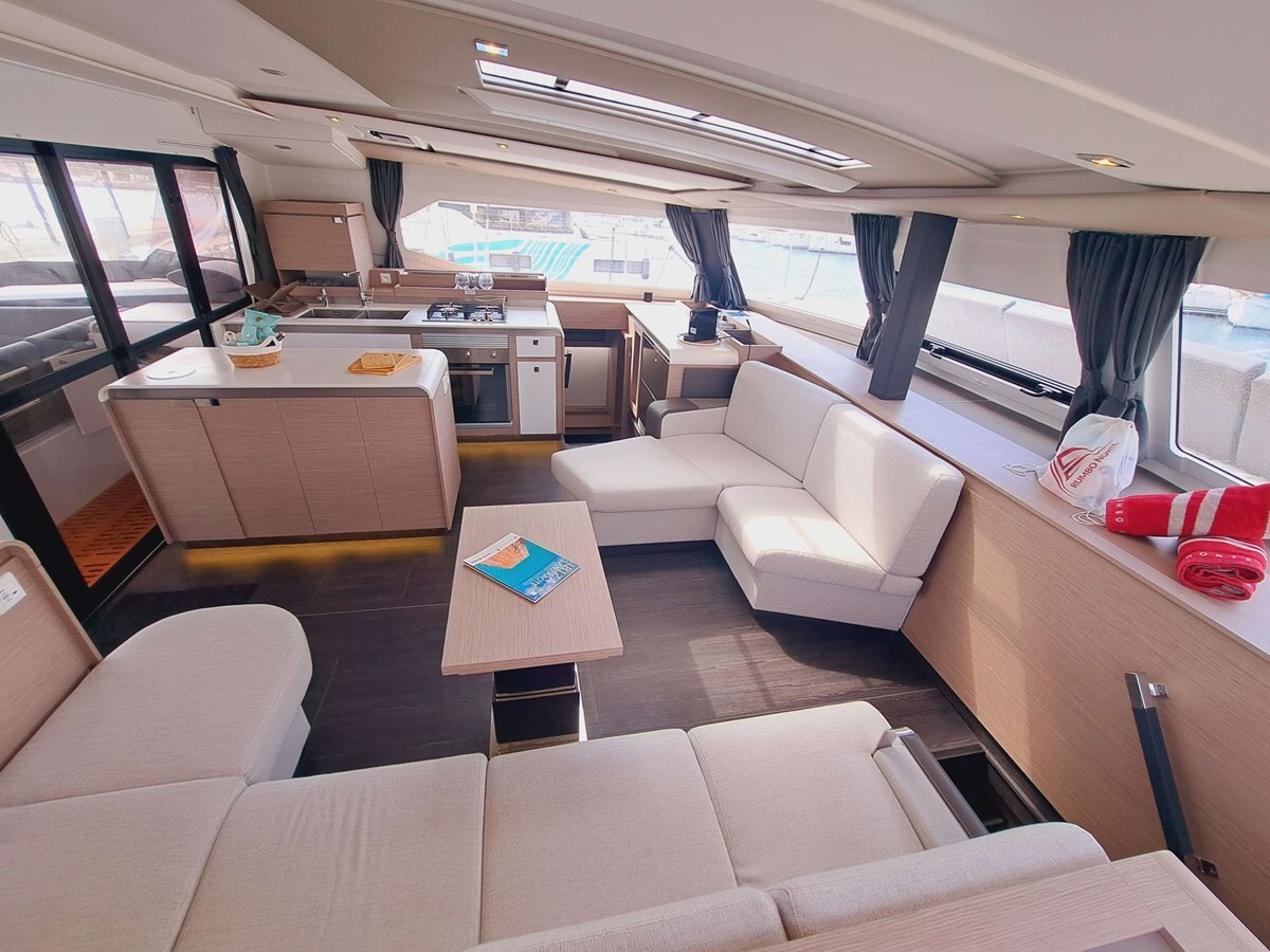 2023-fountaine-pajot-51-af000c