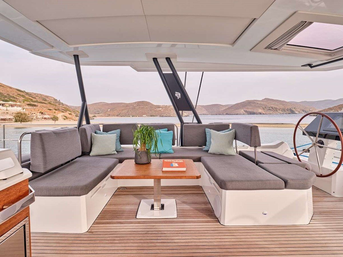 2023 FOUNTAINE PAJOT 65' 8