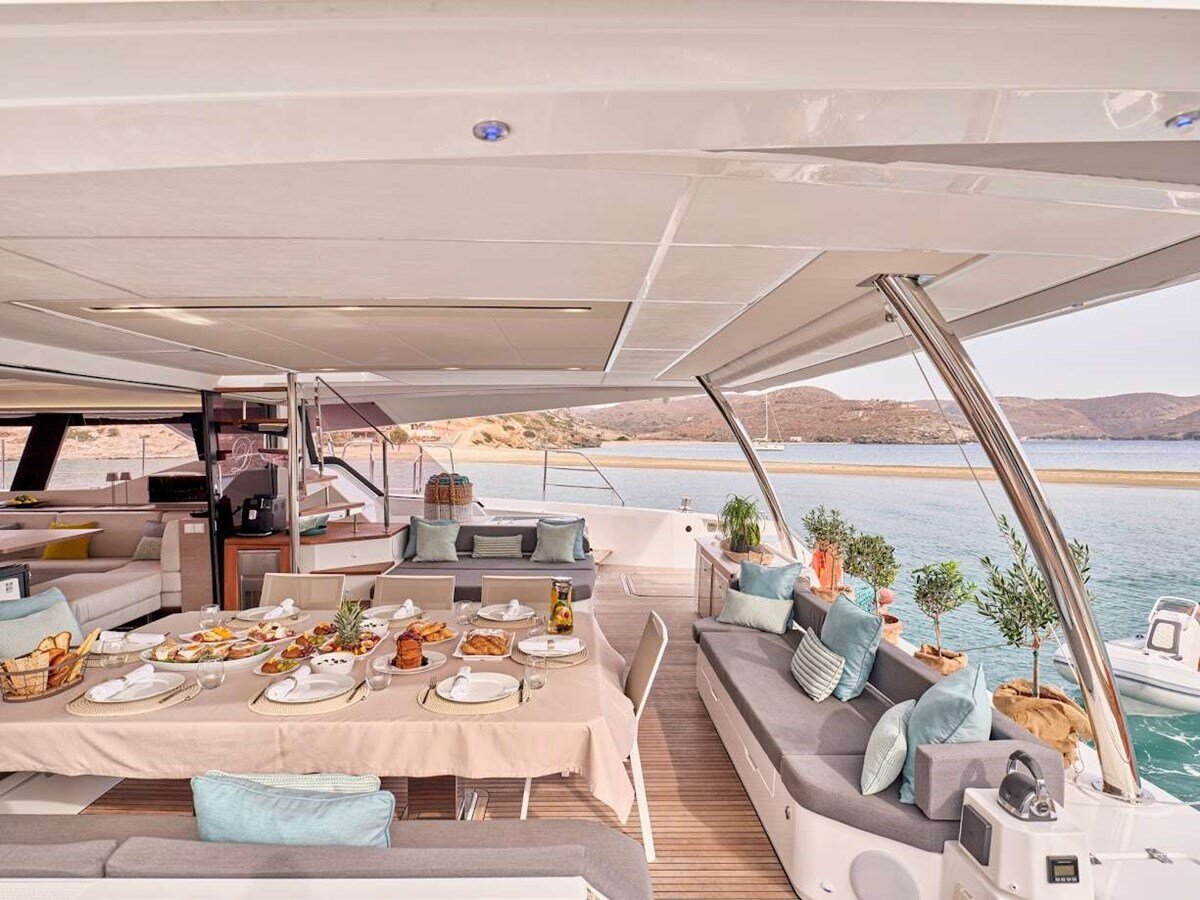 2023-fountaine-pajot-65-8-f56cb2