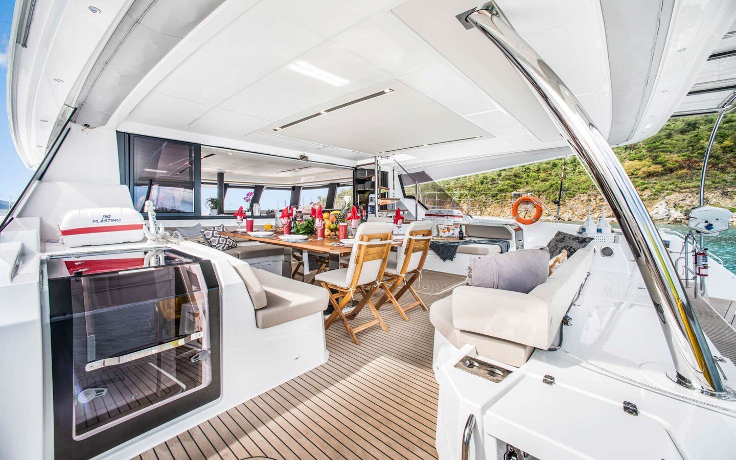 2023-fountaine-pajot-67-47c840