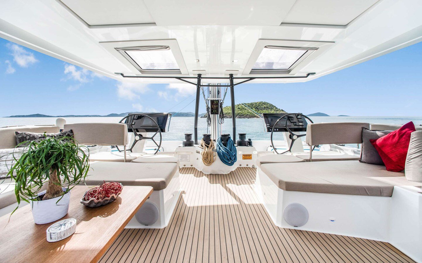 2023 FOUNTAINE PAJOT 67'