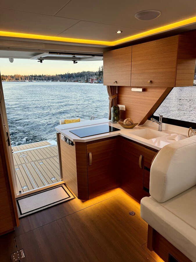 2023-greenline-39-3b6ce7