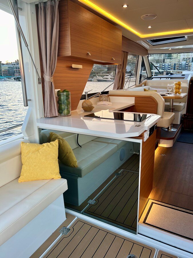 2023-greenline-39-3b6ce7