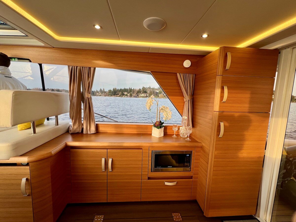 2023-greenline-39-3b6ce7