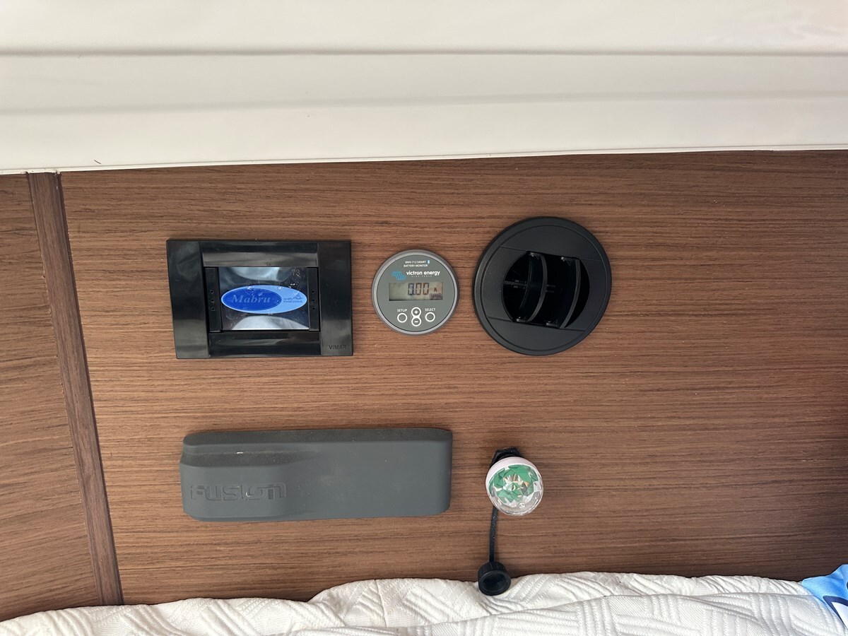 2023-jeanneau-29-520f22