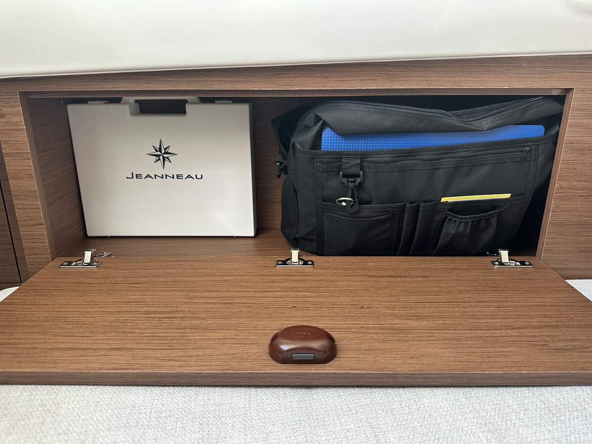 2023-jeanneau-29-520f22