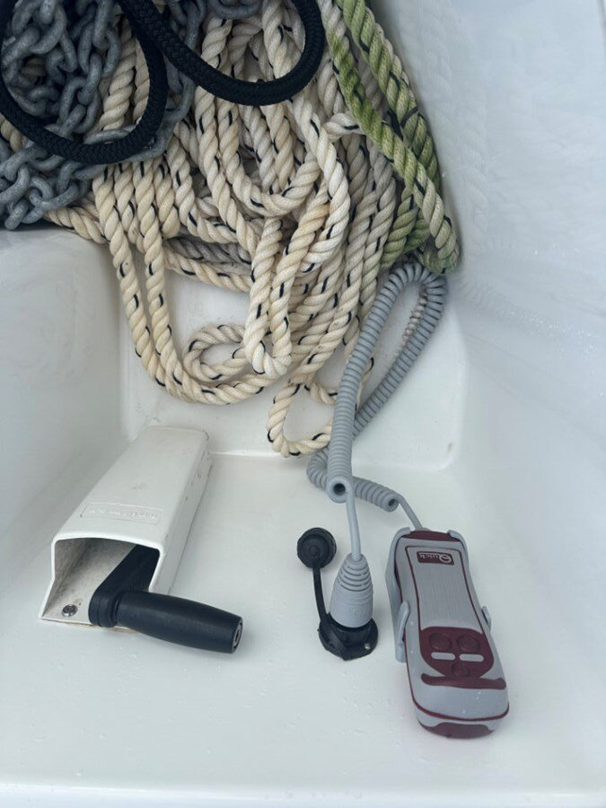 2023-jeanneau-33-11-8a4e0c