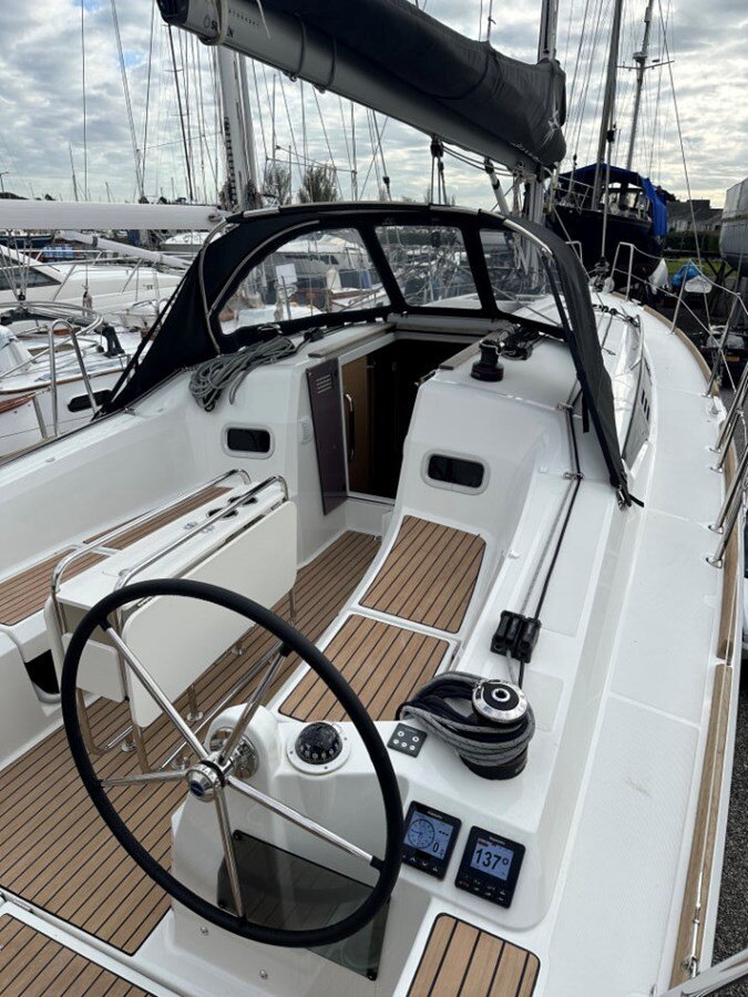 2023-jeanneau-33-11-8a4e0c