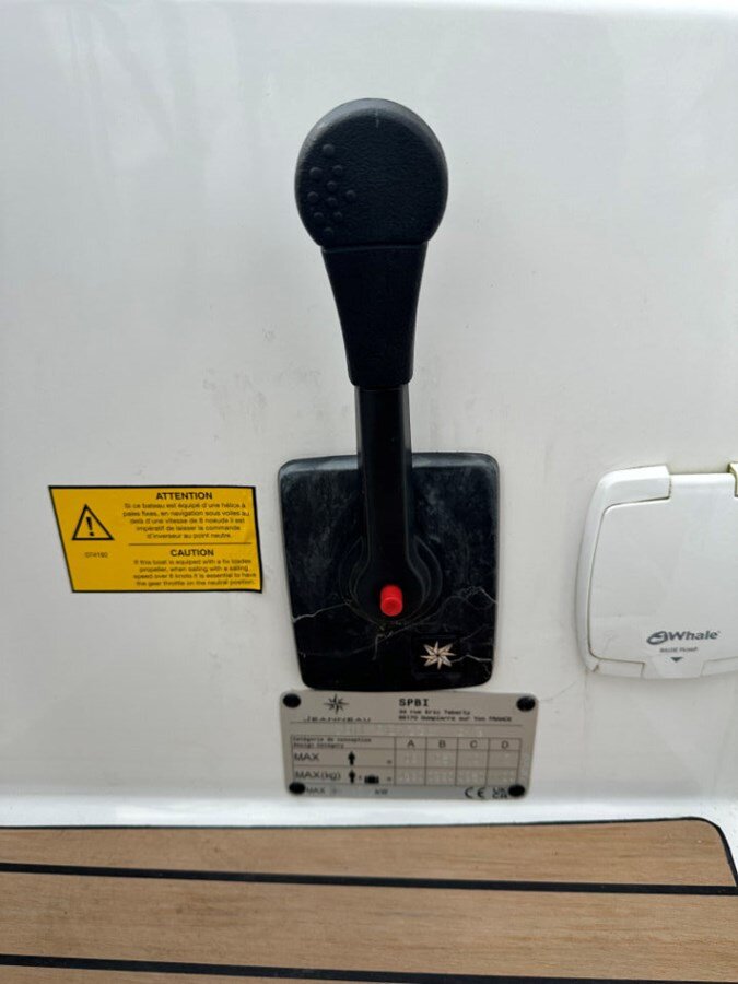 2023-jeanneau-33-11-8a4e0c