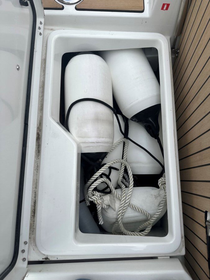 2023-jeanneau-33-11-8a4e0c