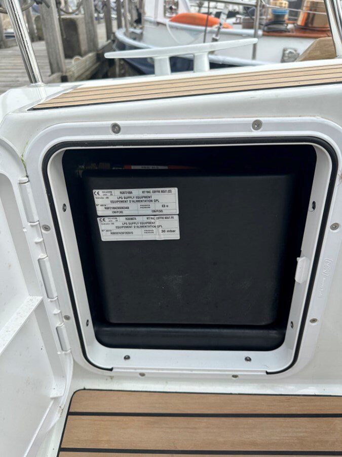 2023-jeanneau-33-11-8a4e0c