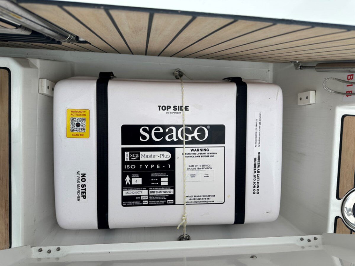 2023-jeanneau-33-11-8a4e0c