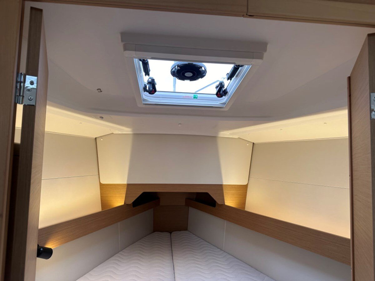 2023-jeanneau-33-11-8a4e0c