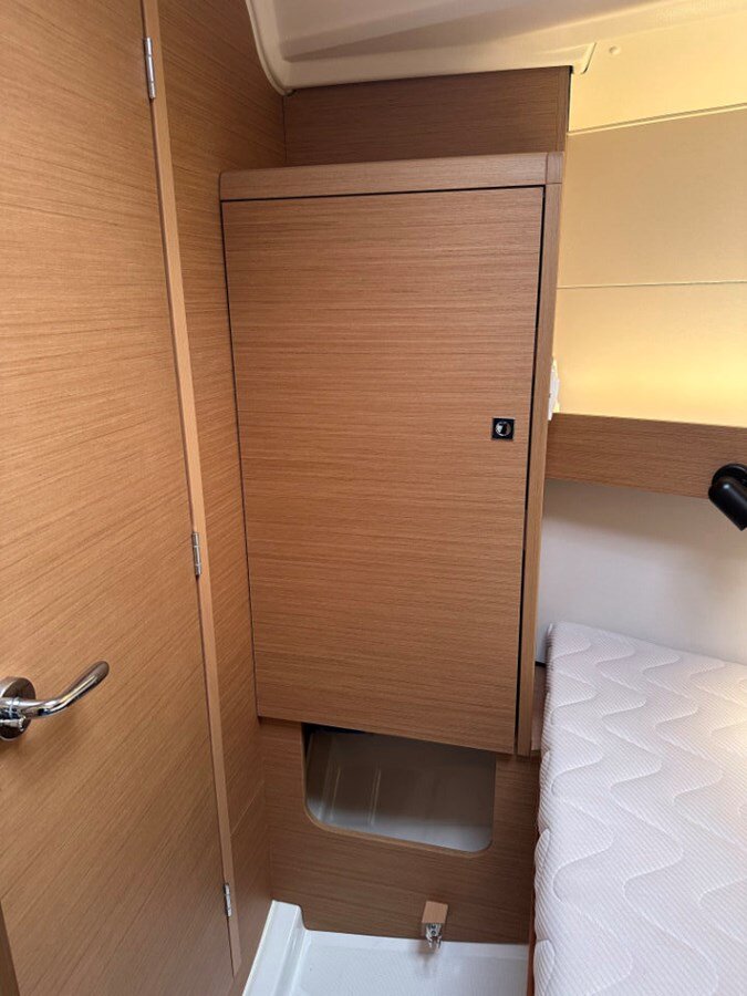 2023-jeanneau-33-11-8a4e0c